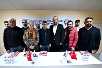 Antalyaspor'da Alex Dönemi: Sözcü Açıkladı