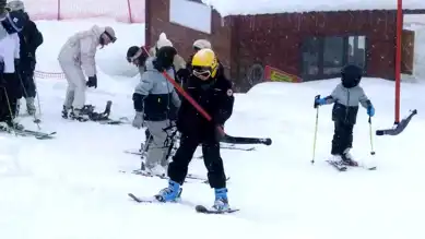 Atabarı Kayak Merkezi'nde Tatil Yoğunluğu!