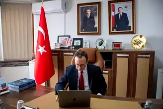 Büyükelçi Angılı, AA Yılın Kareleri'nde Oy Kullandı