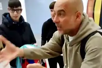 Guardiola Genç Taraftarları Uyardı: "Okula Gidiniz!"