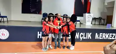 Hakkari'de 750 Sporcu Masa Tenisi'nde Yarıştı