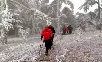 Spil Dağı'nda Kış Yürüyüşü: Unutulmaz Bir Deneyim
