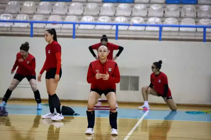 Adasokağı'nın Avrupa Hayali
