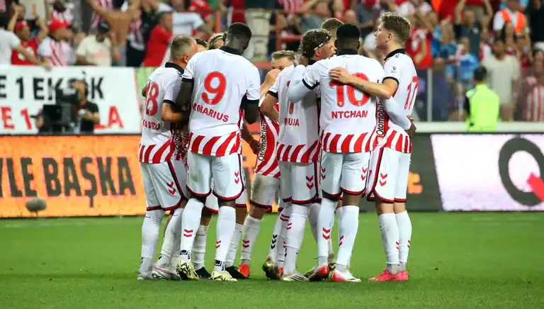 Samsunspor, Panathinaikos Maçında Beyaz Forma Giyecek