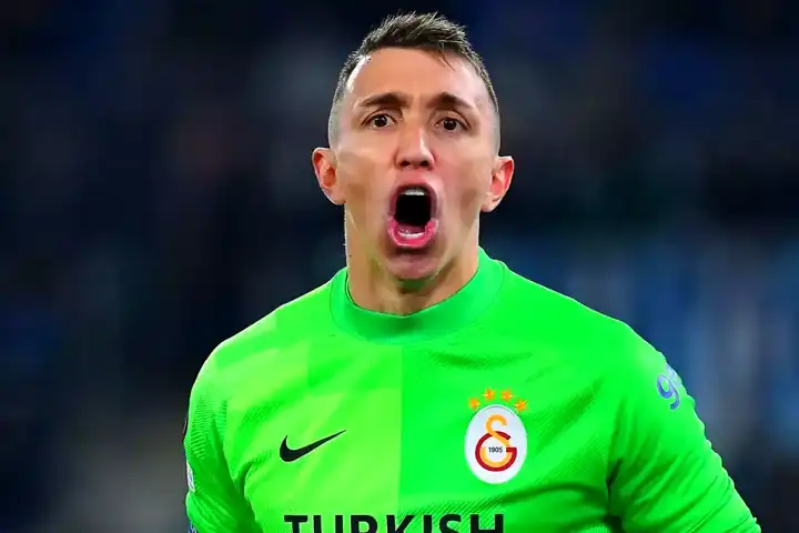 Muslera, Galatasaray Teklifini Reddetti!